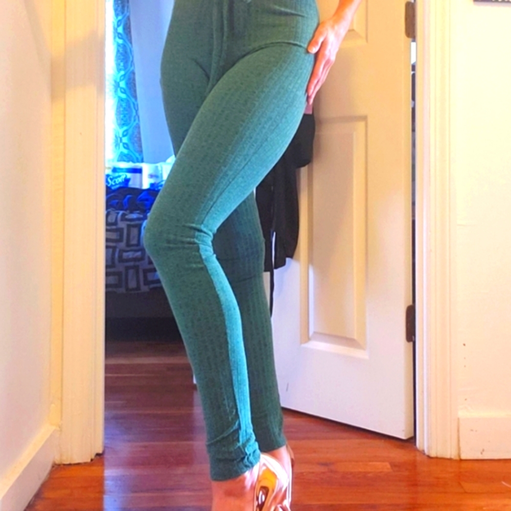 Fashion Nova - Wanderlust High Rise  Comfortable Leggings / Size XS